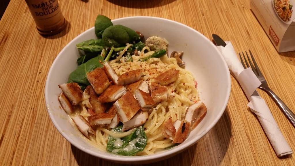 Noodles and Company | restaurant | 10296 Main St, Fairfax, VA 22030, USA | 7032184400 OR +1 703-218-4400