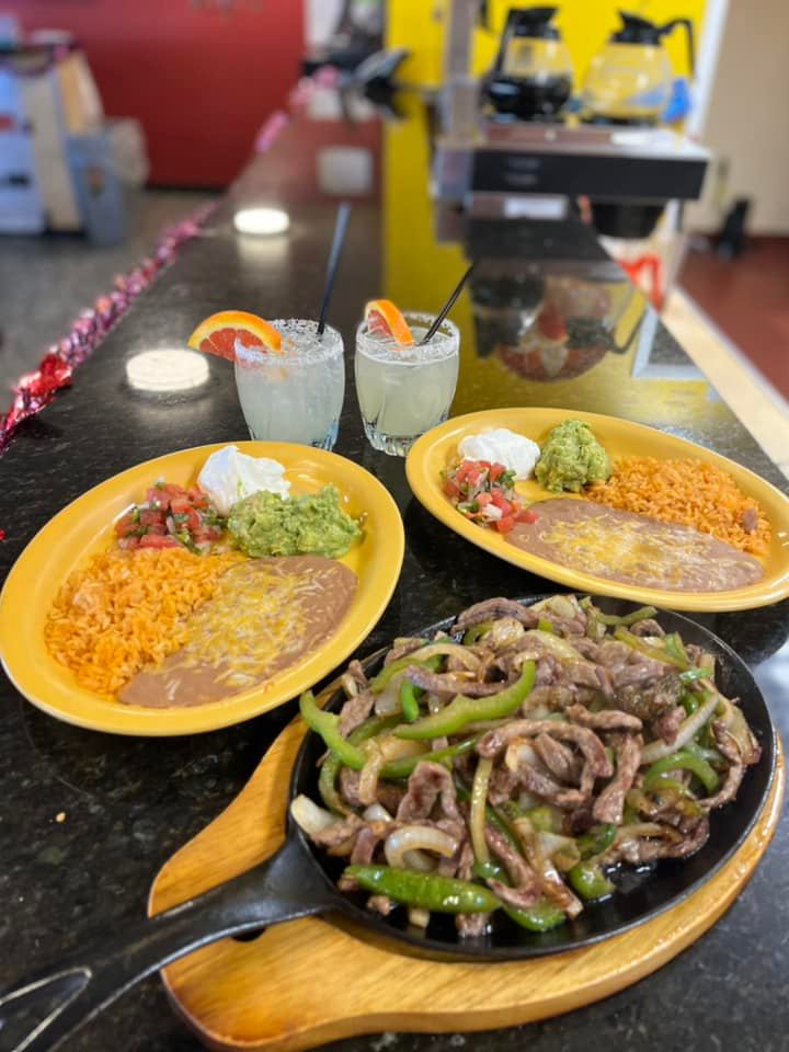 Los Girasoles Mexican Restaurant | restaurant | 2920 Hart Rd, Pueblo, CO 81008, USA | 7195466000 OR +1 719-546-6000