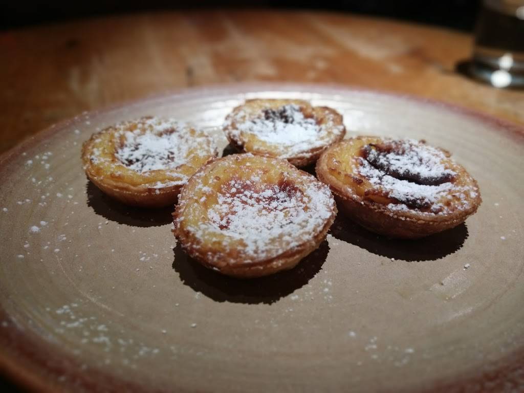 Nandos Peri-Peri | restaurant | 191 American Way, Oxon Hill, MD 20745, USA | 3016868388 OR +1 301-686-8388