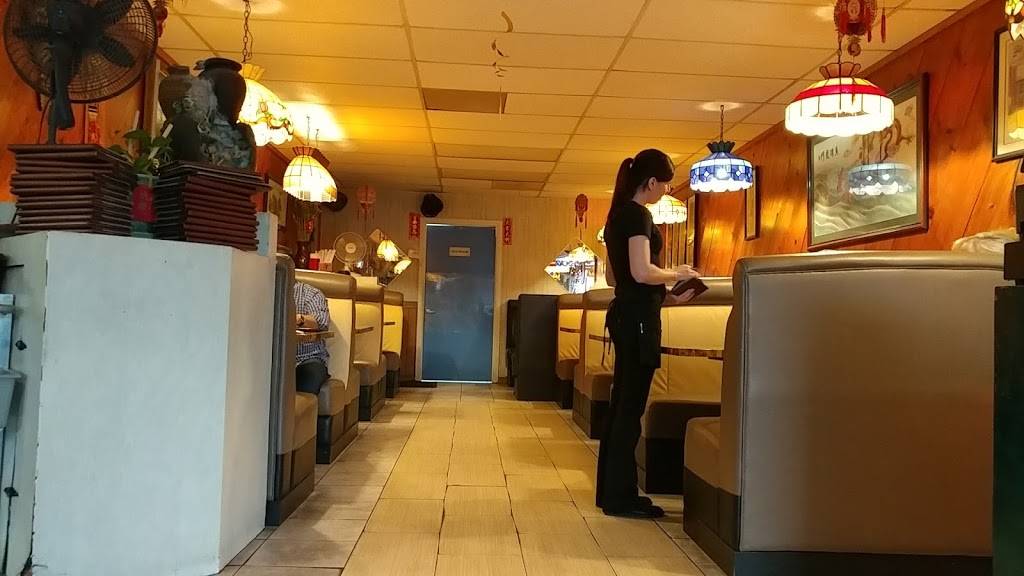 Mandarin Wong Chinese Restaurant | restaurant | 2514, 23758 Lyons Ave, Newhall, CA 91321, USA | 6612595823 OR +1 661-259-5823