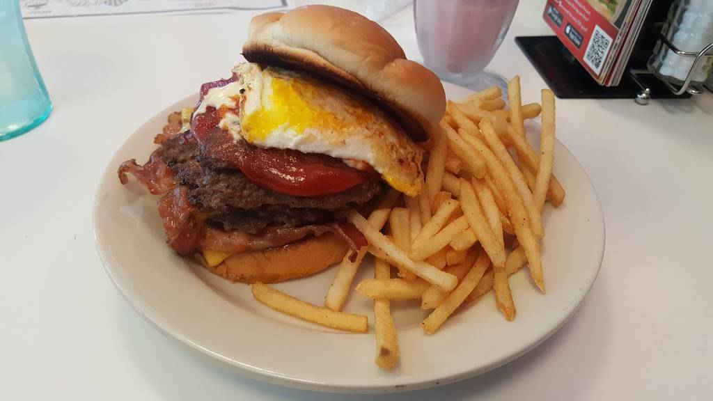Steak n Shake | restaurant | 211 Randall Rd, Lake in the Hills, IL 60156, USA | 8474587630 OR +1 847-458-7630