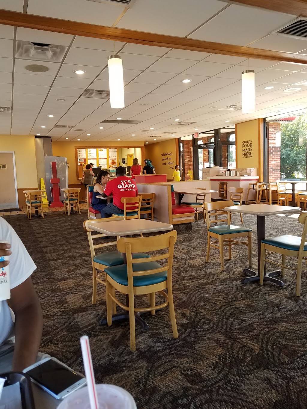 Wendys | restaurant | 7956 N Wayne Rd, Westland, MI 48185, USA | 7344253210 OR +1 734-425-3210