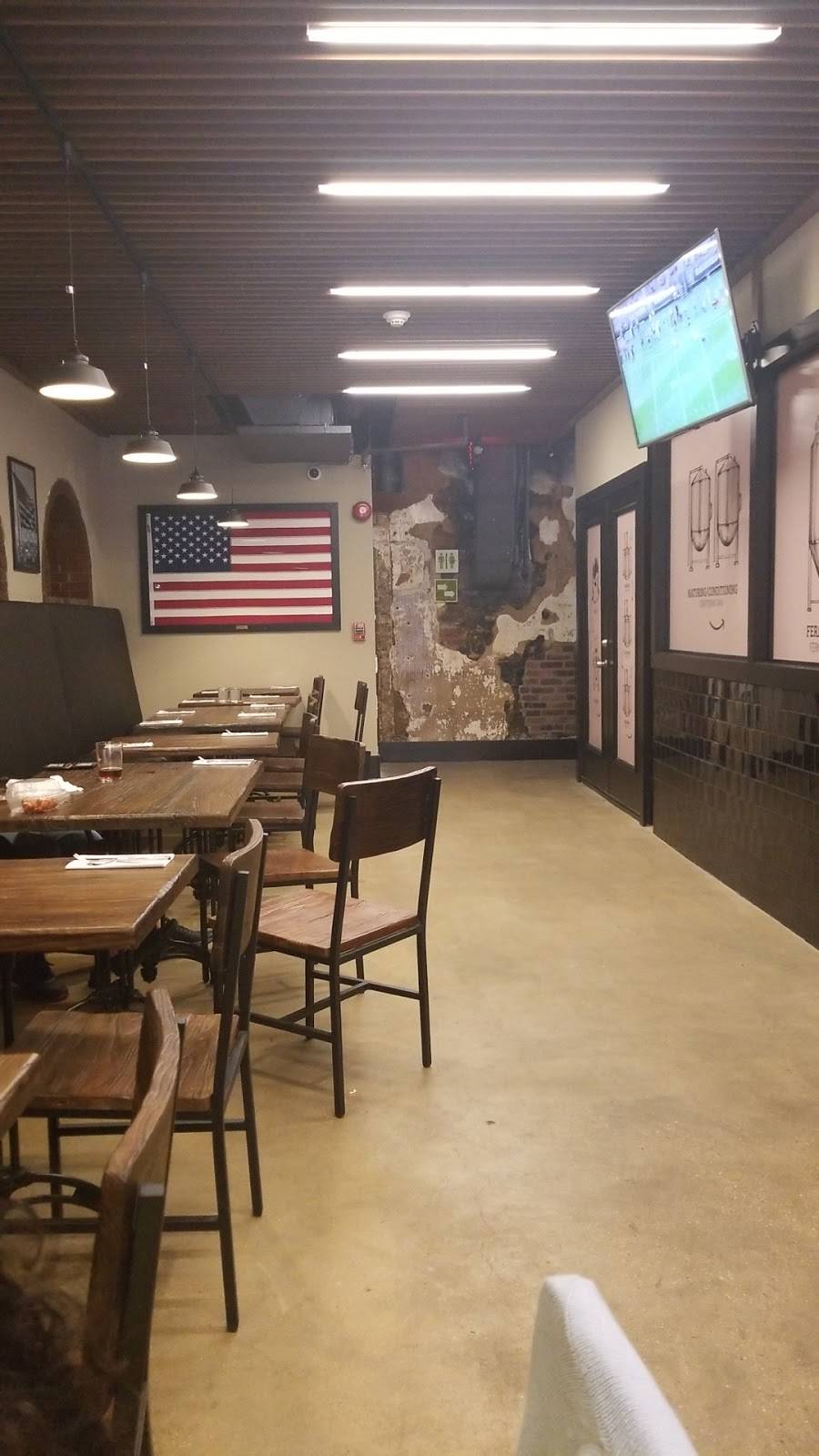 Valor Brewpub | restaurant | 723 8th St SE, Washington, DC 20003, USA | 2025478459 OR +1 202-547-8459