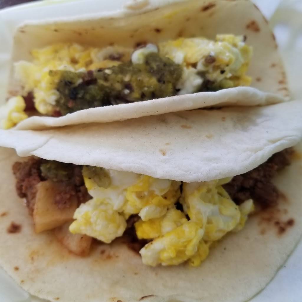 Rojas Tacos | restaurant | 400 S Main St, Taylor, TX 76574, USA | 5129452750 OR +1 512-945-2750