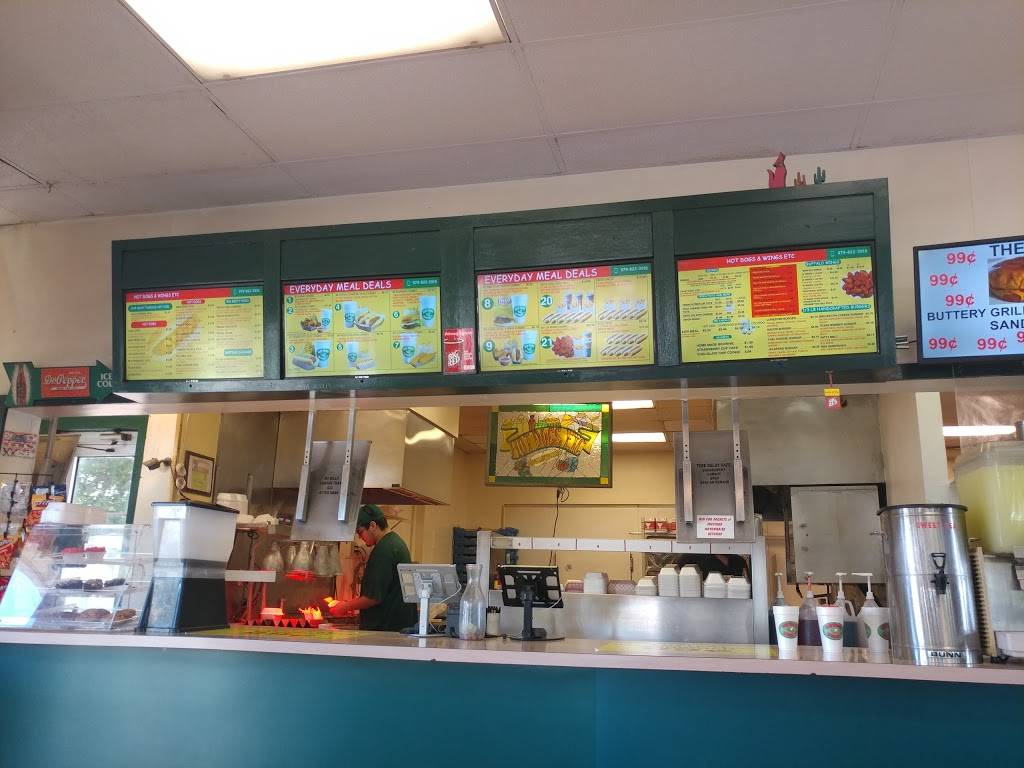 Hot Dogs Etc | restaurant | 310 Texas Ave, Bryan, TX 77803, USA | 9798223918 OR +1 979-822-3918