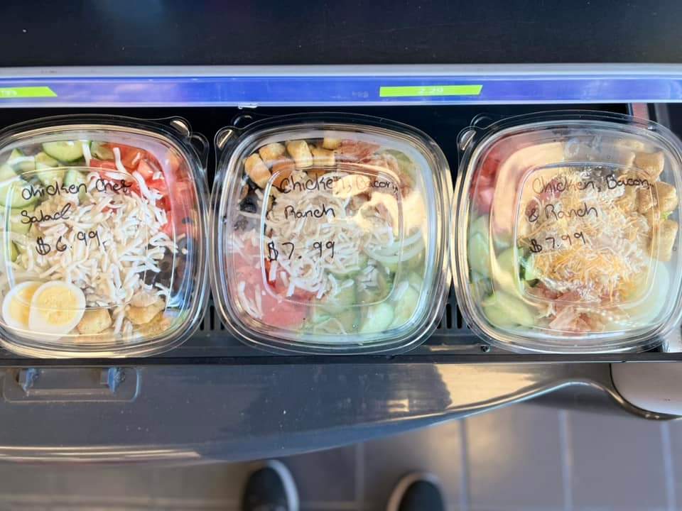 Ez2Go Chicken and Deli | restaurant | 541 Stateline Rd W, Southaven, MS 38671, USA | 6623939945 OR +1 662-393-9945