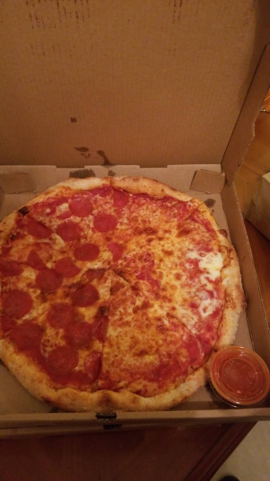 Bonos Pizzeria | restaurant | 1397 Brentwood Rd, Bay Shore, NY 11706, USA | 6316661151 OR +1 631-666-1151