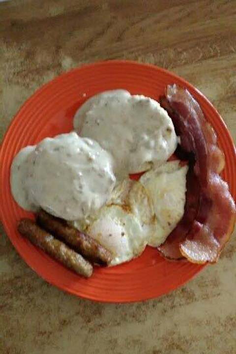 Roof & Bricks Bar & Grill | restaurant | 28624 Wilmot Rd, Trevor, WI 53179, USA | 2622985060 OR +1 262-298-5060