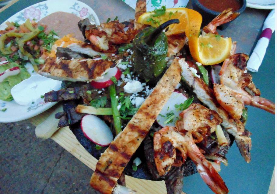 El Tapatio Lakewood | restaurant | 7301 W Alameda Ave, Lakewood, CO 80226, USA | 3032399872 OR +1 303-239-9872