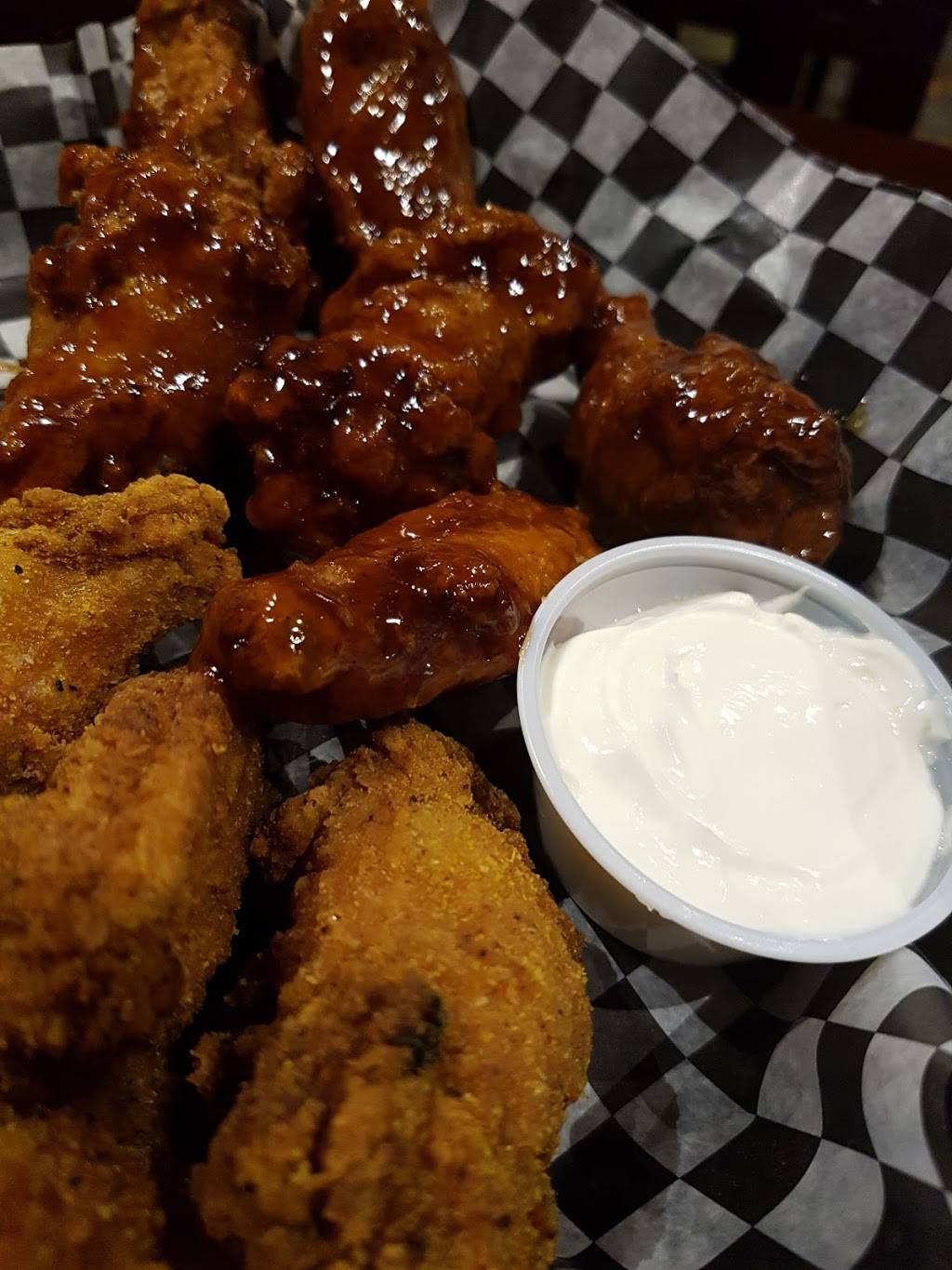 Don Cherrys | restaurant | 320 Eagleson Rd, Kanata, ON K2M 1C9, Canada | 6135996300 OR +1 613-599-6300