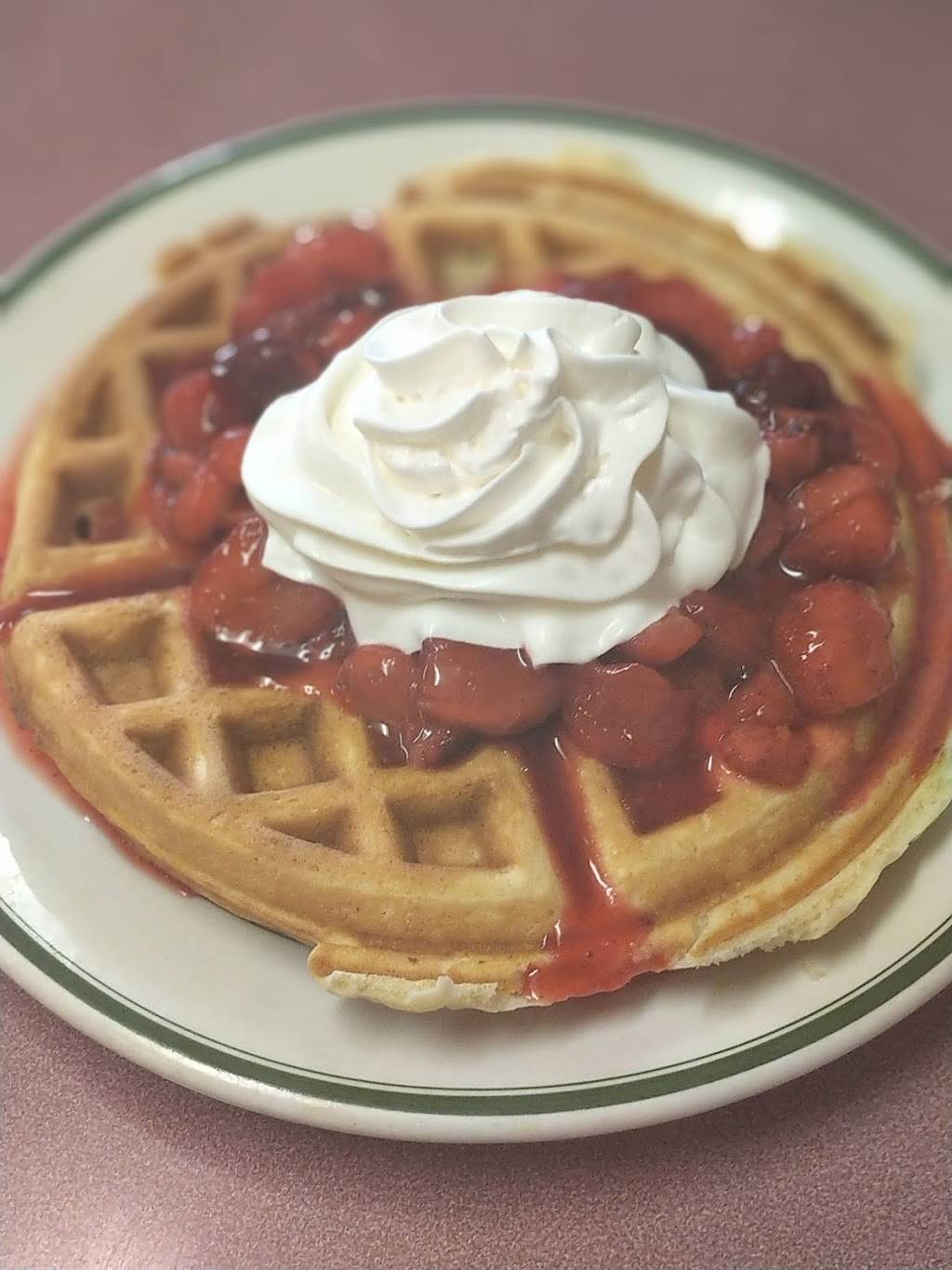 Fentons Restaurant | restaurant | 3448 Walker Rd, Windsor, ON N8W 3S3, Canada | 5199726891 OR +1 519-972-6891