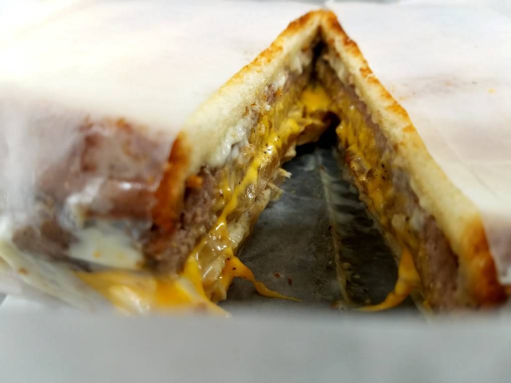 Johnsons Family Grill | restaurant | 1924, 142 W Murphy St, Madison, NC 27025, USA | 3365486170 OR +1 336-548-6170