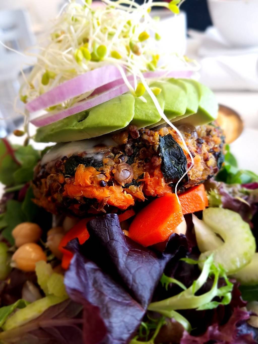 Organic 3 Cafe | restaurant | 4446 Main St, Buffalo, NY 14226, USA | 7162040031 OR +1 716-204-0031