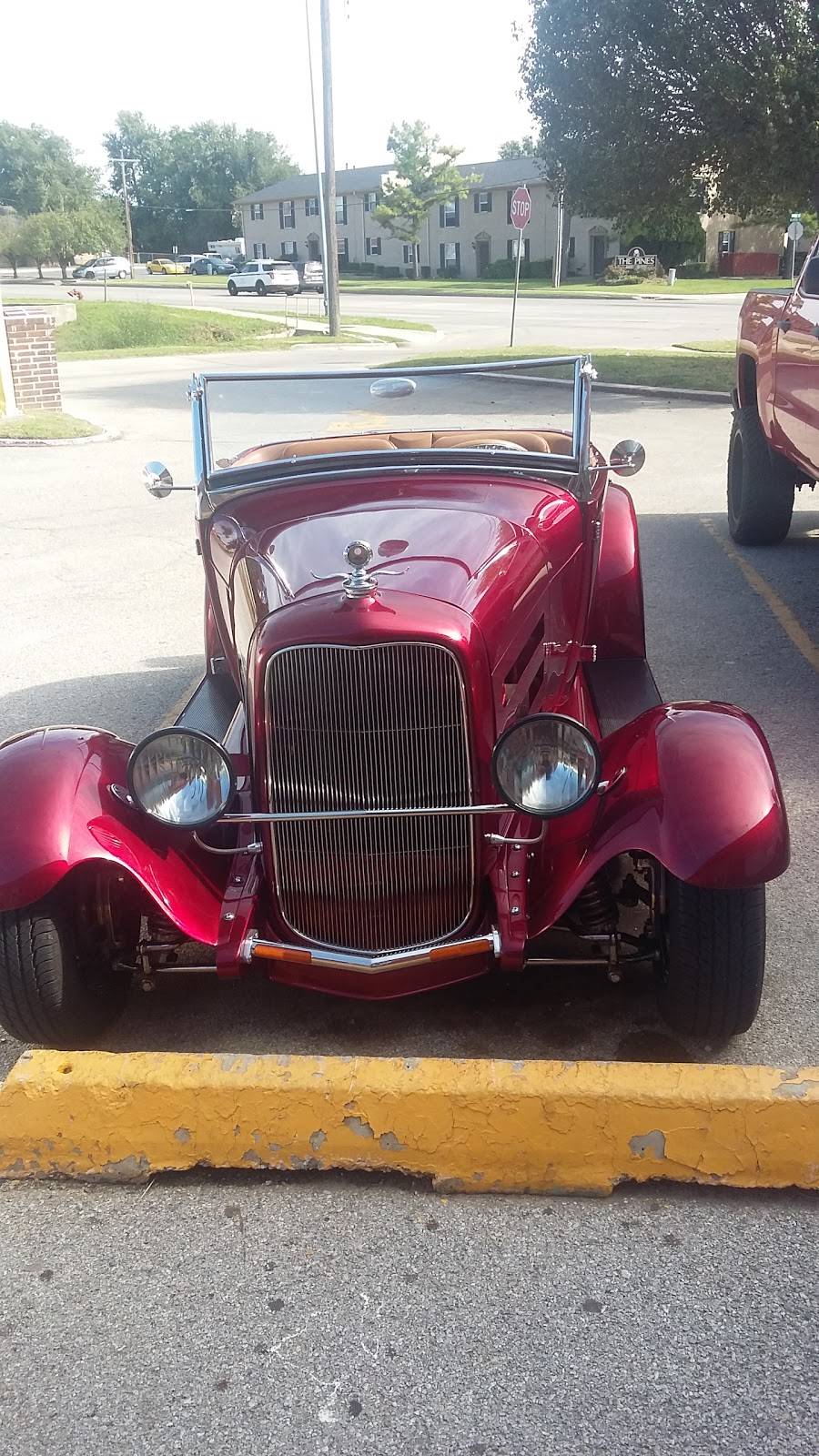 Chelinos Mexican Restaurant | restaurant | 1331 Alameda St, Norman, OK 73071, USA | 4054478050 OR +1 405-447-8050