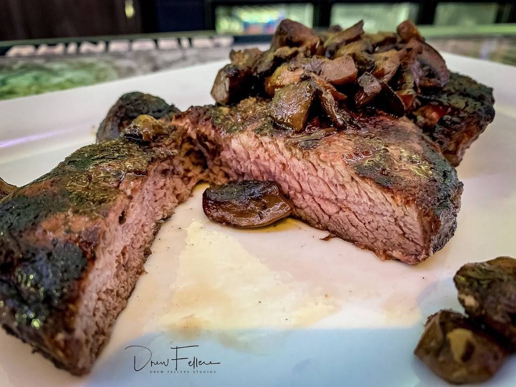 Twenty/20 Taphouse | restaurant | 4520 Everhard Rd NW, Canton, OH 44718, USA | 3308264120 OR +1 330-826-4120