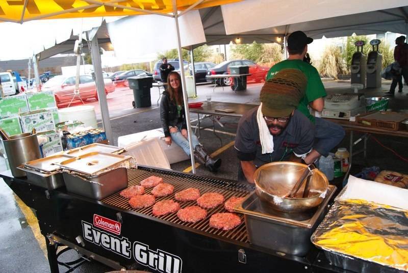 Mojo Bones ODU | restaurant | 4502 Monarch Way, Norfolk, VA 23508, USA | 7579615465 OR +1 757-961-5465