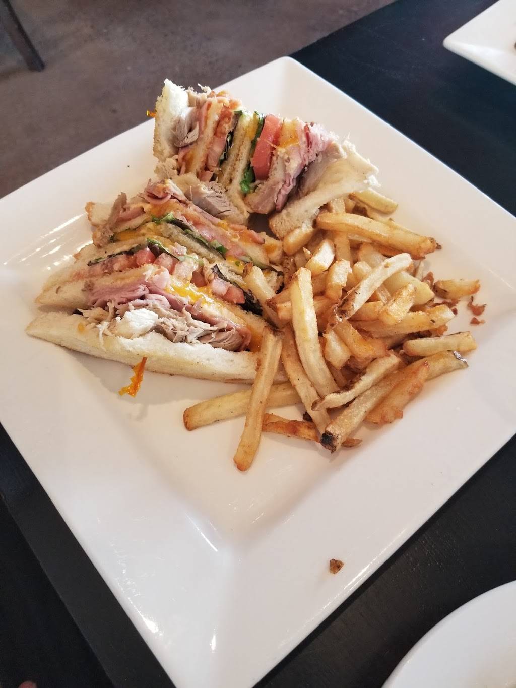 McGillicafeys Pub and Eatery | restaurant | 13 Bridge St S, Hastings, ON K0L 1Y0, Canada | 7056963600 OR +1 705-696-3600