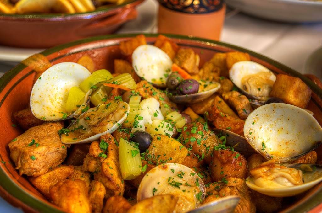 Fernando’s Dockside Grille | restaurant | 2214 SE Veterans Memorial Pkwy, Port St. Lucie, FL 34952, USA | 7723371110 OR +1 772-337-1110