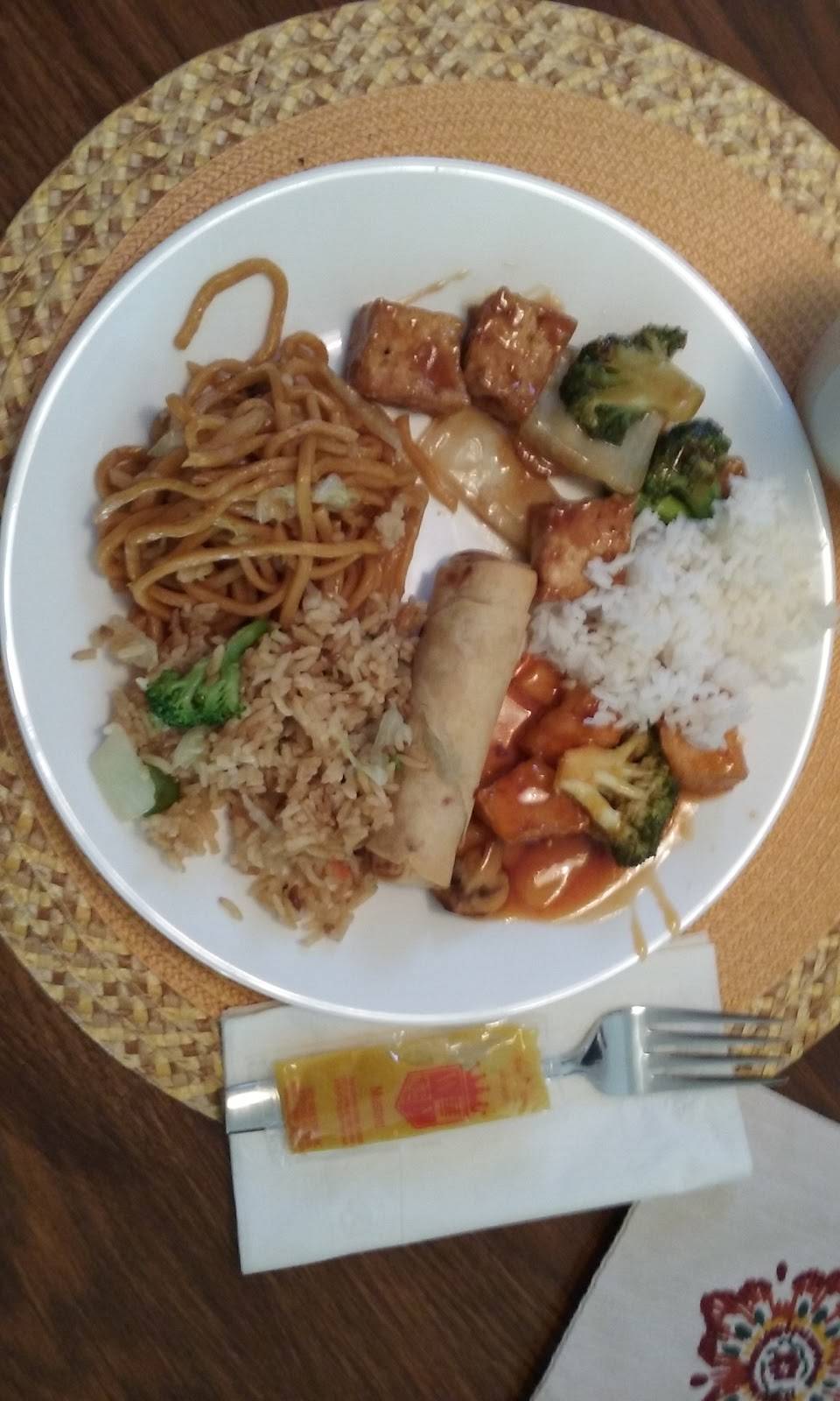 Sunny China House | restaurant | 1931 W Iles Ave, Springfield, IL 62704, USA | 2177268811 OR +1 217-726-8811