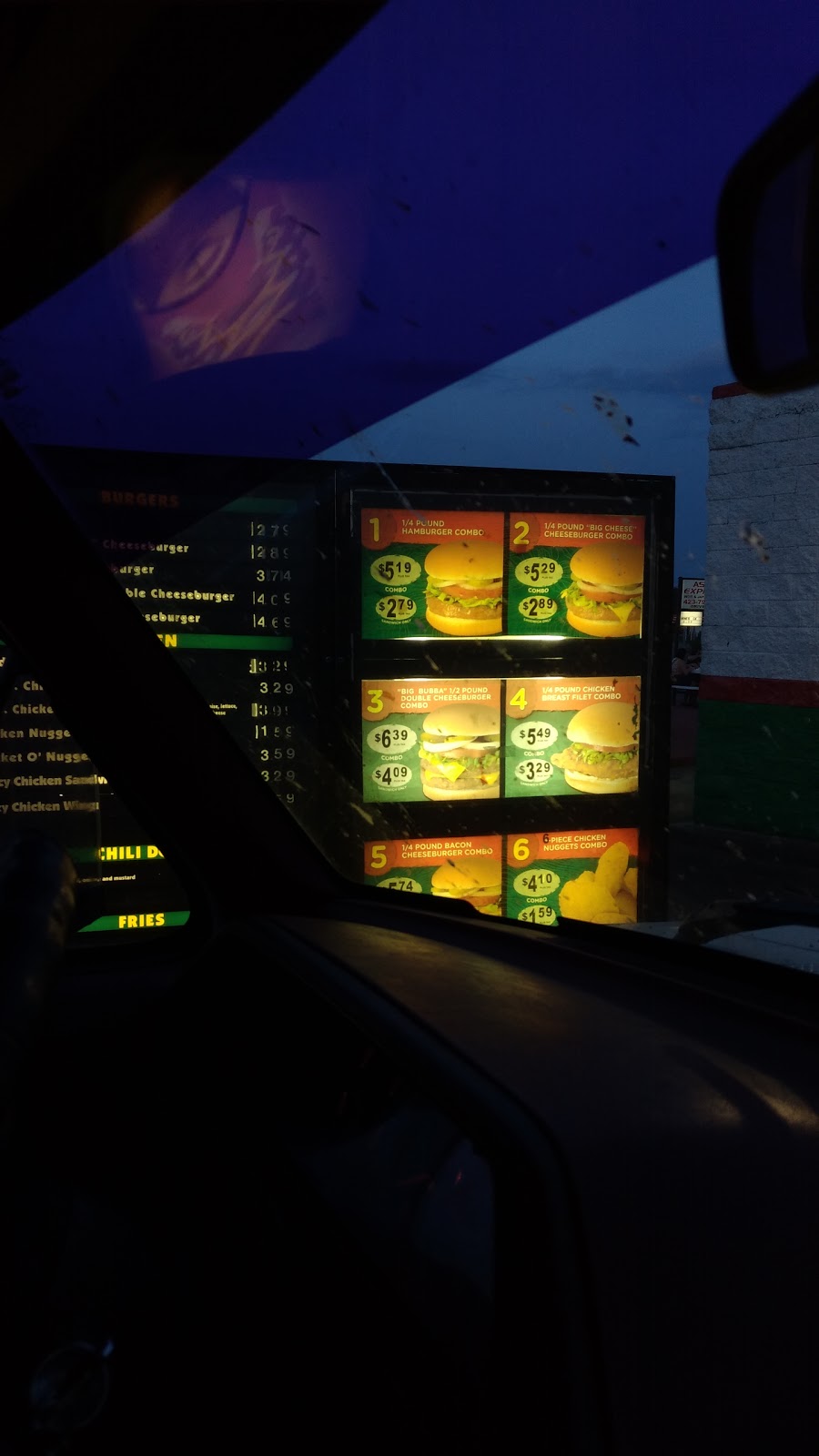 Central Park | restaurant | 1365 E Andrew Johnson Hwy, Greeneville, TN 37745, USA | 4236389222 OR +1 423-638-9222