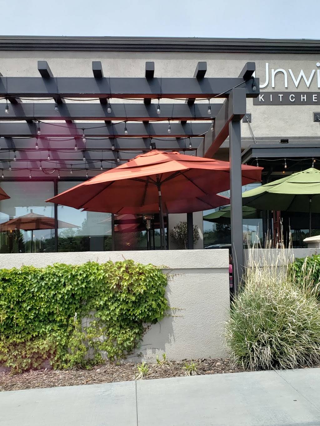 Unwined Kitchen & Bar | restaurant | 980 Mangrove Ave, Chico, CA 95926, USA | 5308092634 OR +1 530-809-2634