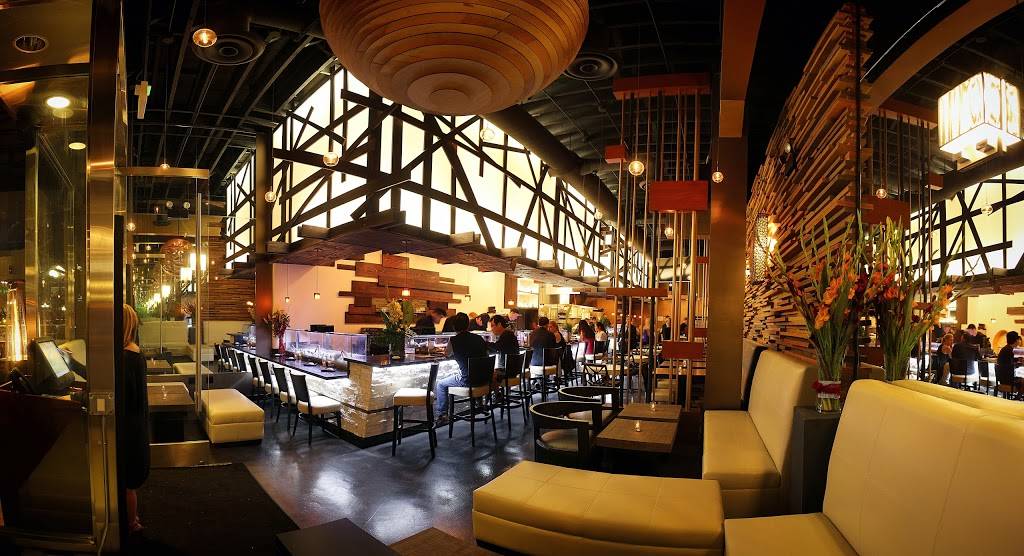 Full Moon SD | restaurant | 926 Fifth Ave, San Diego, CA 92101, USA | 6192333711 OR +1 619-233-3711