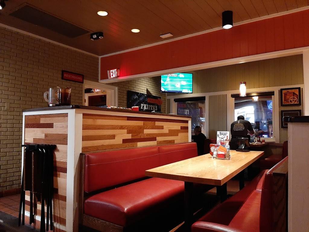 Chilis Grill & Bar | restaurant | 2011 N Rainbow Blvd, Las Vegas, NV 89108, USA | 7026381482 OR +1 702-638-1482