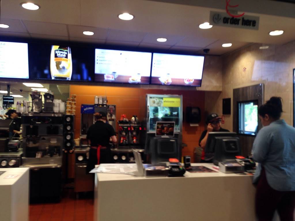 McDonalds | cafe | 100 E Foothill Blvd, Upland, CA 91786, USA | 9099850506 OR +1 909-985-0506