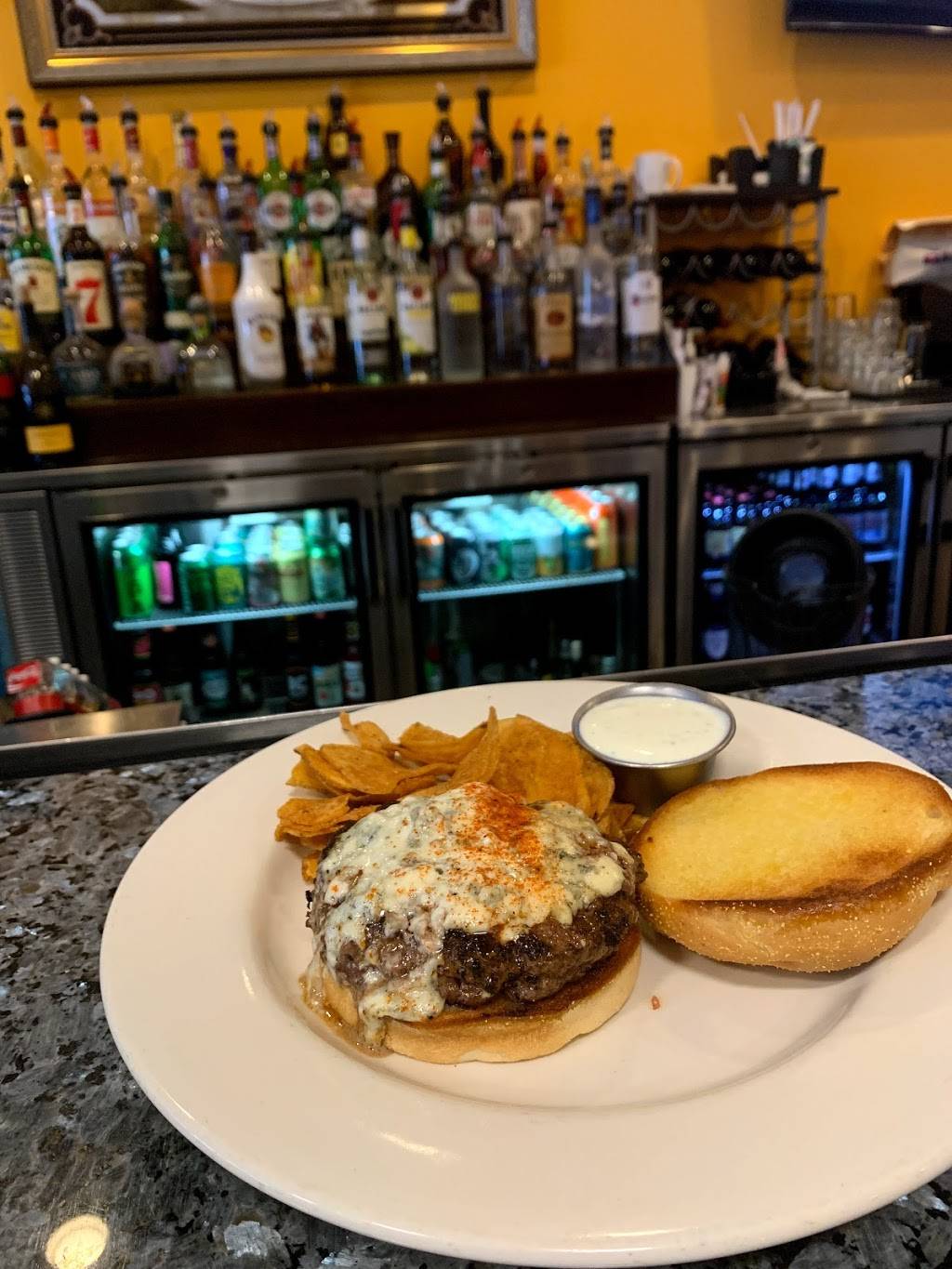 Mountaineer Grille | restaurant | 166 Barnetts Run Rd #4, Bridgeport, WV 26330, USA | 3048487500 OR +1 304-848-7500