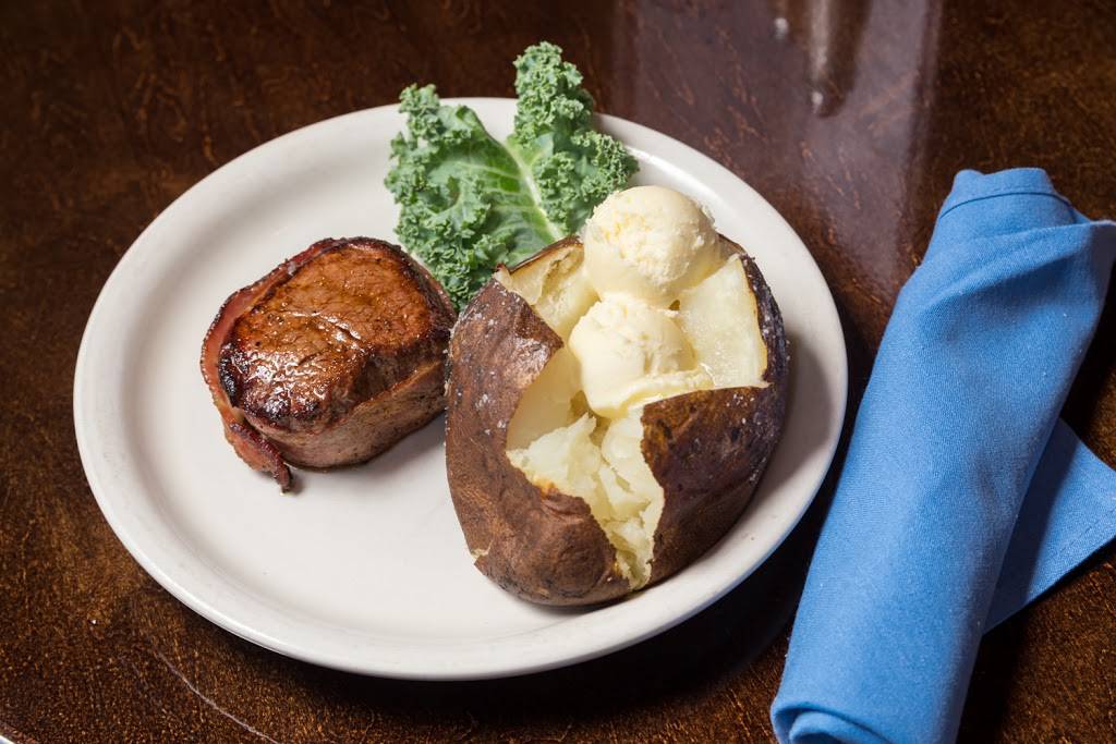 Cast Iron Steak House | restaurant | 1207 E Market St, Jeffersonville, IN 47130, USA | 8125902298 OR +1 812-590-2298