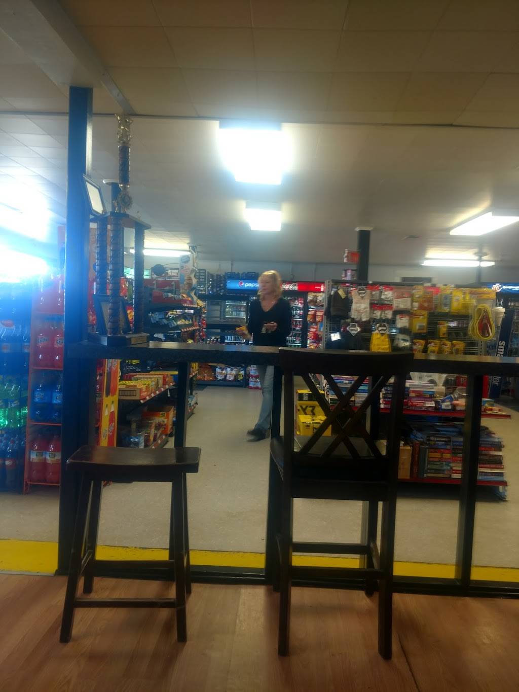 Midway Market | restaurant | 11921 Hwy 70 E, McEwen, TN 37101, USA | 9315828086 OR +1 931-582-8086