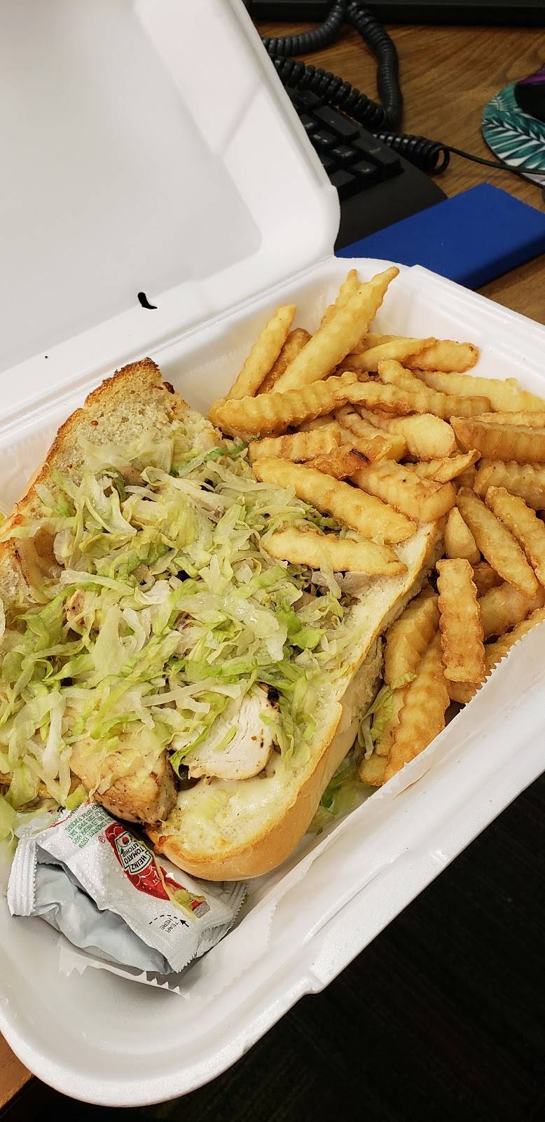 Julianos Restaurant & Catering | restaurant | 5476 Steubenville Pike, McKees Rocks, PA 15136, United States | 4127872959 OR +1 412-787-2959