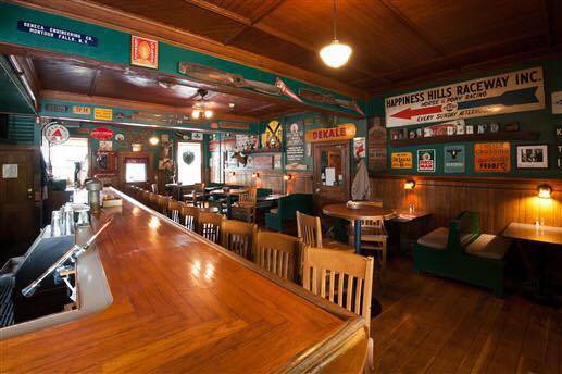 The Corner Pub at Rogues Harbor | restaurant | 2079 E Shore Dr, Lansing, NY 14882, USA | 6075333535 OR +1 607-533-3535