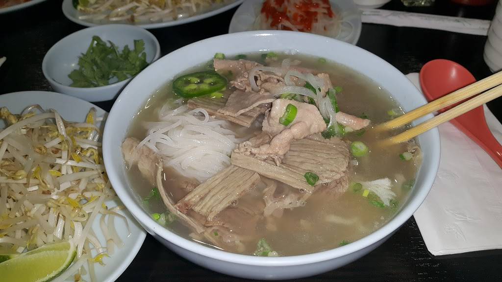 Pho Season | restaurant | 2222 Foothill Blvd Suit B, La Cañada Flintridge, CA 91011, USA | 8182490001 OR +1 818-249-0001