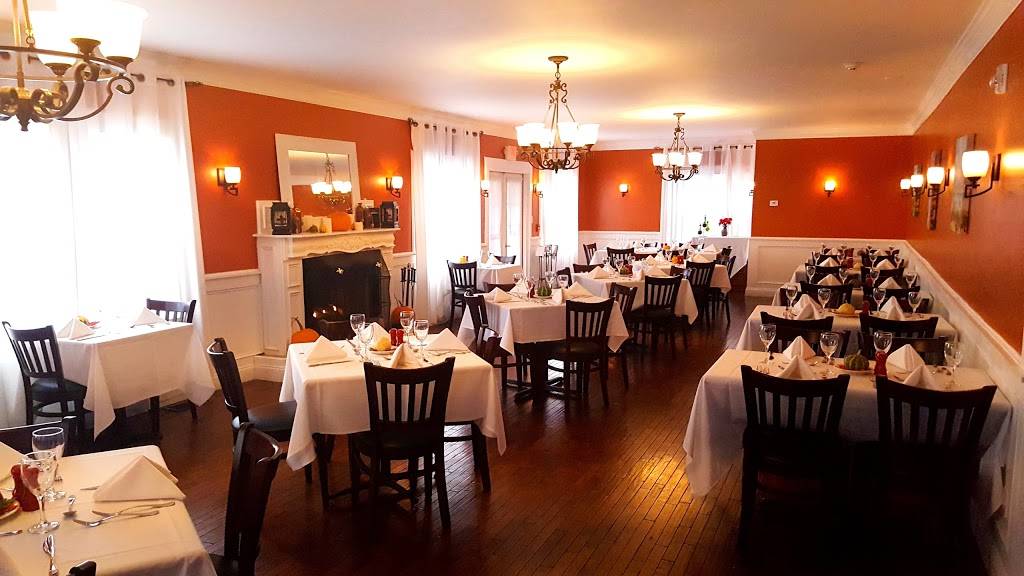 Mountainside Restaurant at Catskill Mountains Resort | restaurant | 211 Mail Rd, Barryville, NY 12719, USA | 8454560195 OR +1 845-456-0195