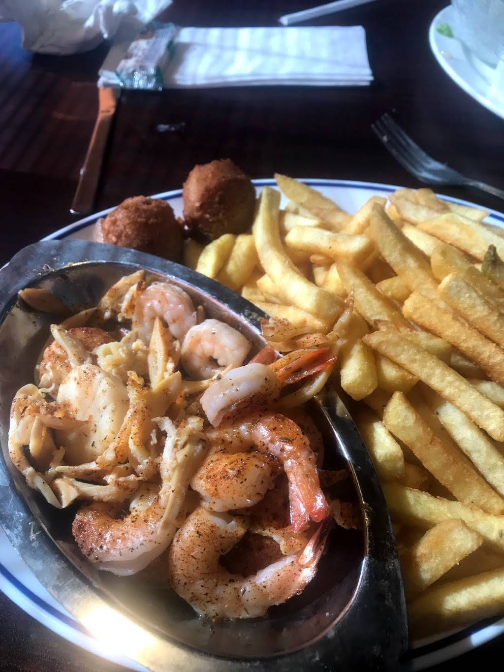 Jinrights Seafood House | restaurant | 2815 Glynn Ave, Brunswick, GA 31520, USA | 9122671590 OR +1 912-267-1590