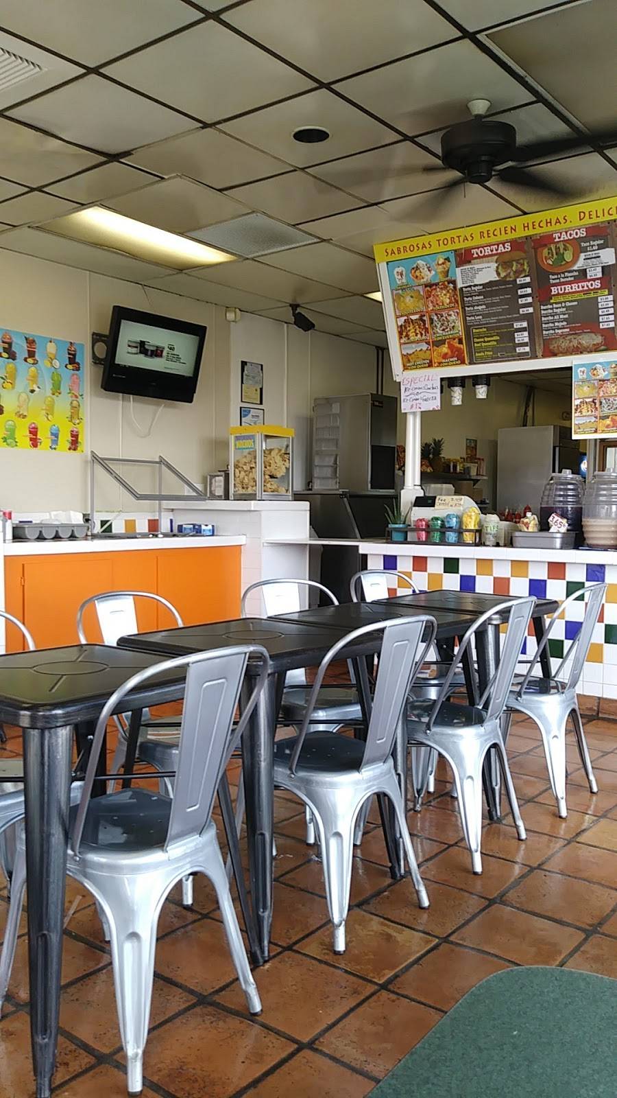 El Tucan Azul | restaurant | 2315 E Palmdale Blvd, Palmdale, CA 93550, USA | 6615750054 OR +1 661-575-0054