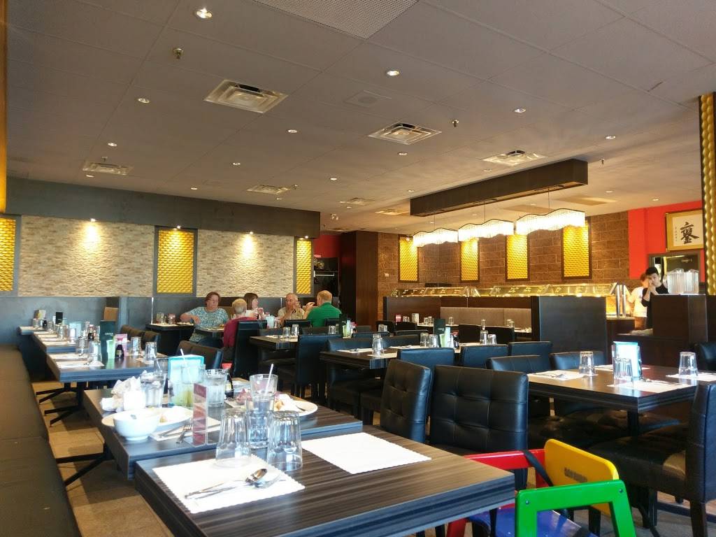 Golden Palace Restaurant | restaurant | 9886 Torbram Rd, Brampton, ON L6S 3L9, Canada | 9057917700 OR +1 905-791-7700