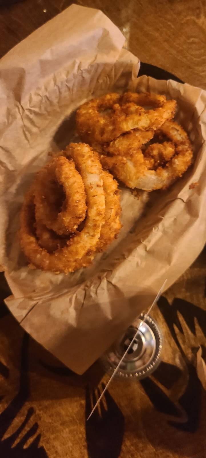 Burdogz Bar & Grill | restaurant | 1209 E Airline Rd, Victoria, TX 77901, USA | 3615797364 OR +1 361-579-7364