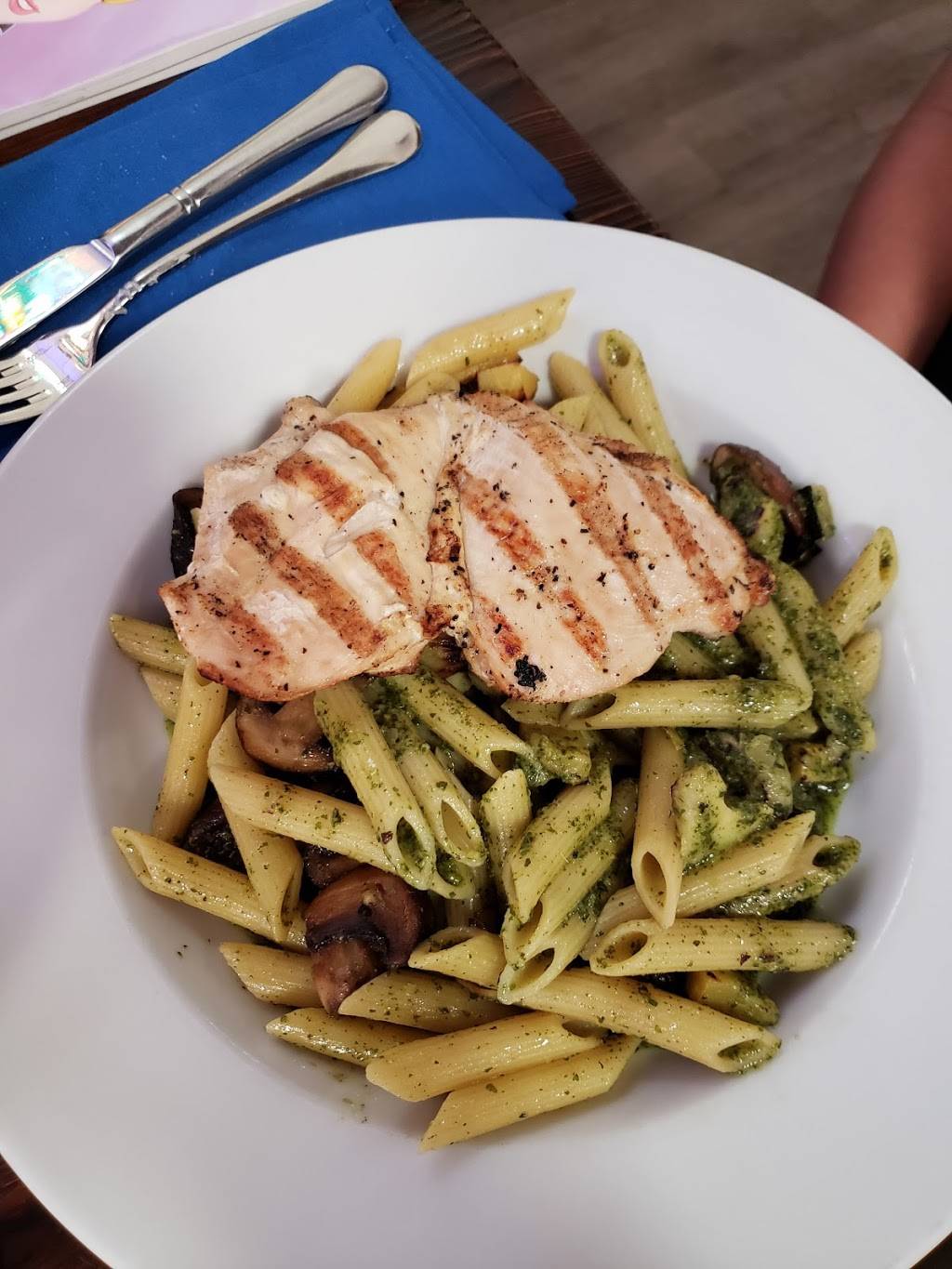 The Tower Craft Bar & Grill | restaurant | 1200 Truxtun Ave #100, Bakersfield, CA 93301, USA | 6613219597 OR +1 661-321-9597