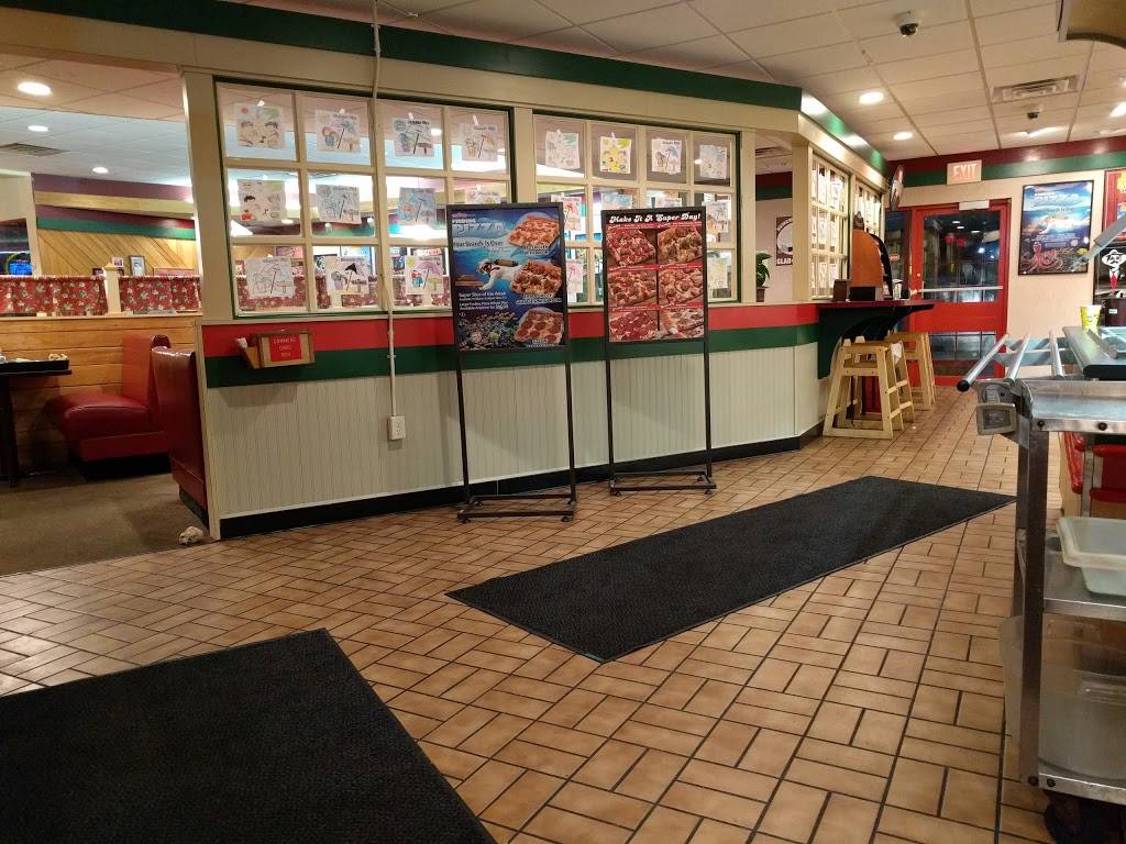 Rocky Rococo Pizza and Pasta | restaurant | 774 W Johnson St, Fond du Lac, WI 54935, USA | 9209226100 OR +1 920-922-6100