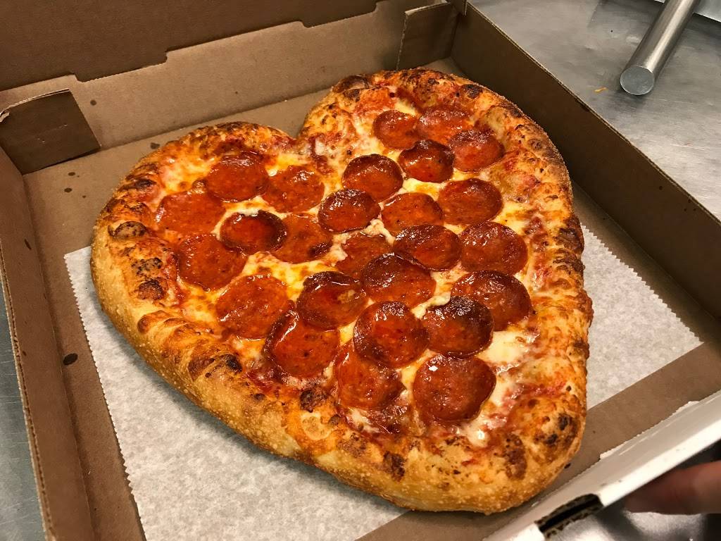 Drougies Pizza | restaurant | 3542 Cottman Ave, Philadelphia, PA 19149, USA | 2153317699 OR +1 215-331-7699