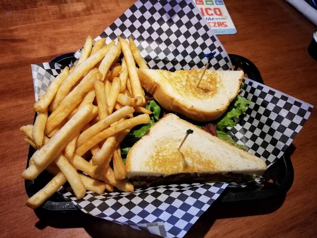 T Cs Pub & Grub | restaurant | 7205 S Power Rd, Queen Creek, AZ 85142, USA | 4809880313 OR +1 480-988-0313