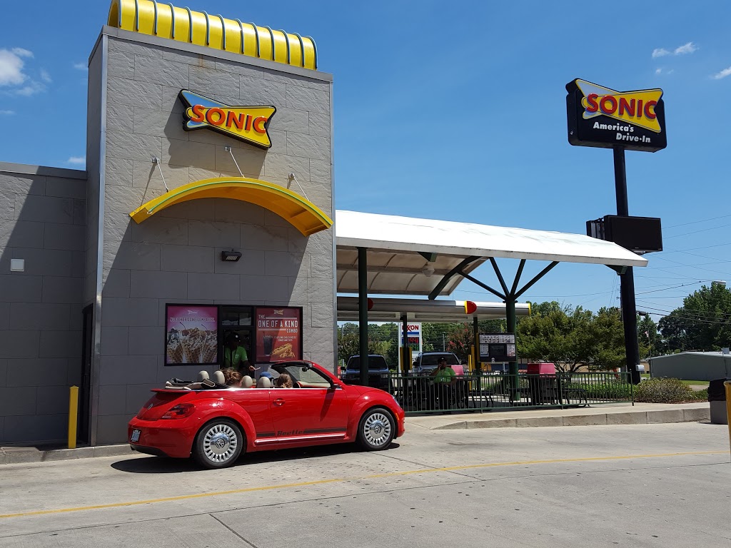 Sonic Drive-In | restaurant | 2224 MS-19, Meridian, MS 39307, USA | 6014829539 OR +1 601-482-9539