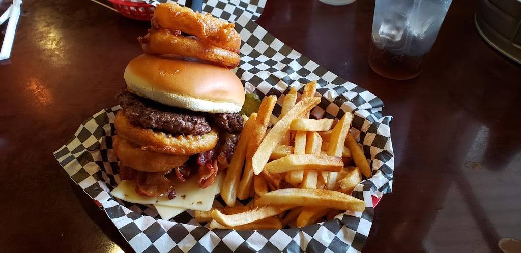 Clear Lake Grill | restaurant | 4450 Clear Lake Rd, Grass Lake, MI 49240, USA | 7344758883 OR +1 734-475-8883