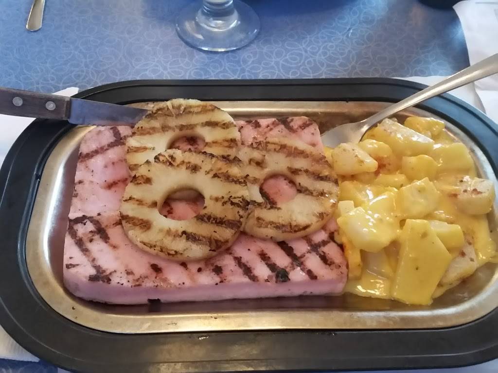 Donnies Restaurant | restaurant | 1020 E Main St, Reedsburg, WI 53959, USA | 6085248664 OR +1 608-524-8664