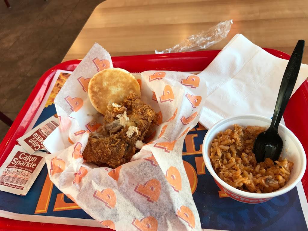 Popeyes Louisiana Kitchen | restaurant | 311 S Rosemead Blvd, Pasadena, CA 91107, USA | 6263143461 OR +1 626-314-3461