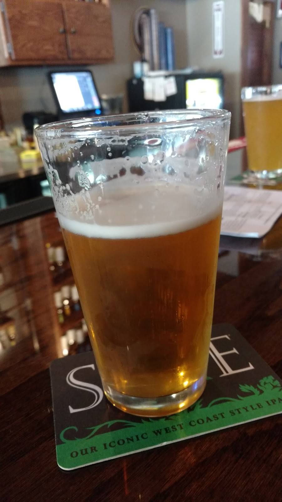 The Detour Bar & Grill | restaurant | 1920 E Riverside Blvd, Loves Park, IL 61111, USA | 7794230179 OR +1 779-423-0179