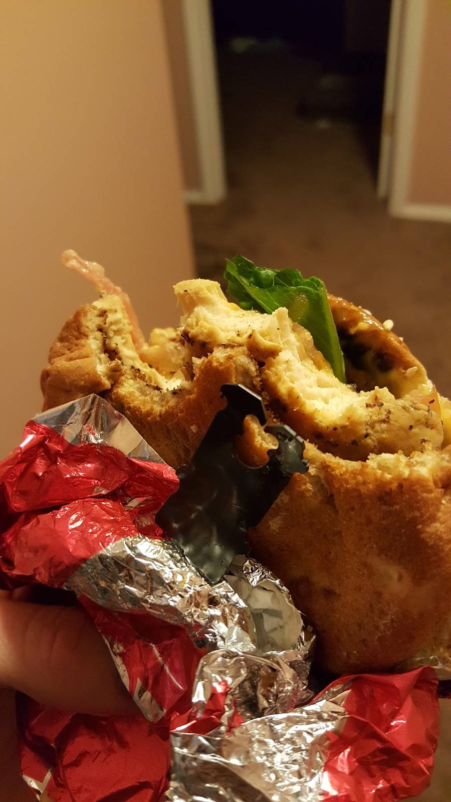 Wendys | restaurant | 8098 Edwin Raynor Blvd, Pasadena, MD 21122, USA | 4104390348 OR +1 410-439-0348