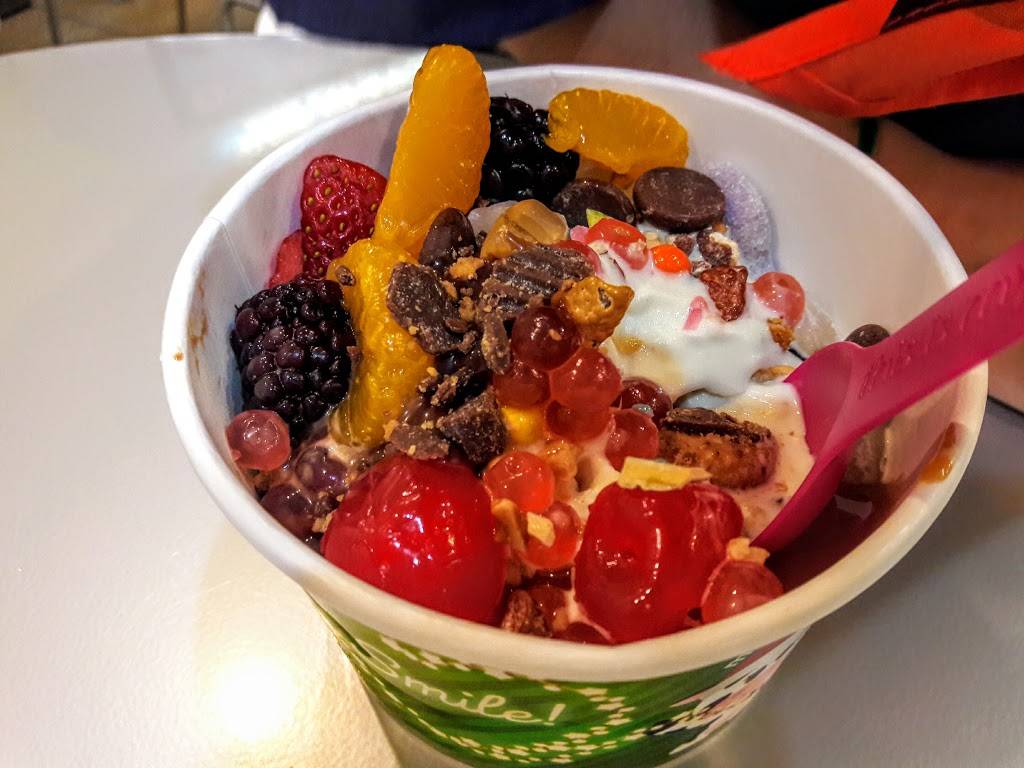 Menchies Frozen Yogurt | bakery | 301 W Parkwood Ave, Friendswood, TX 77546, USA | 2814822806 OR +1 281-482-2806
